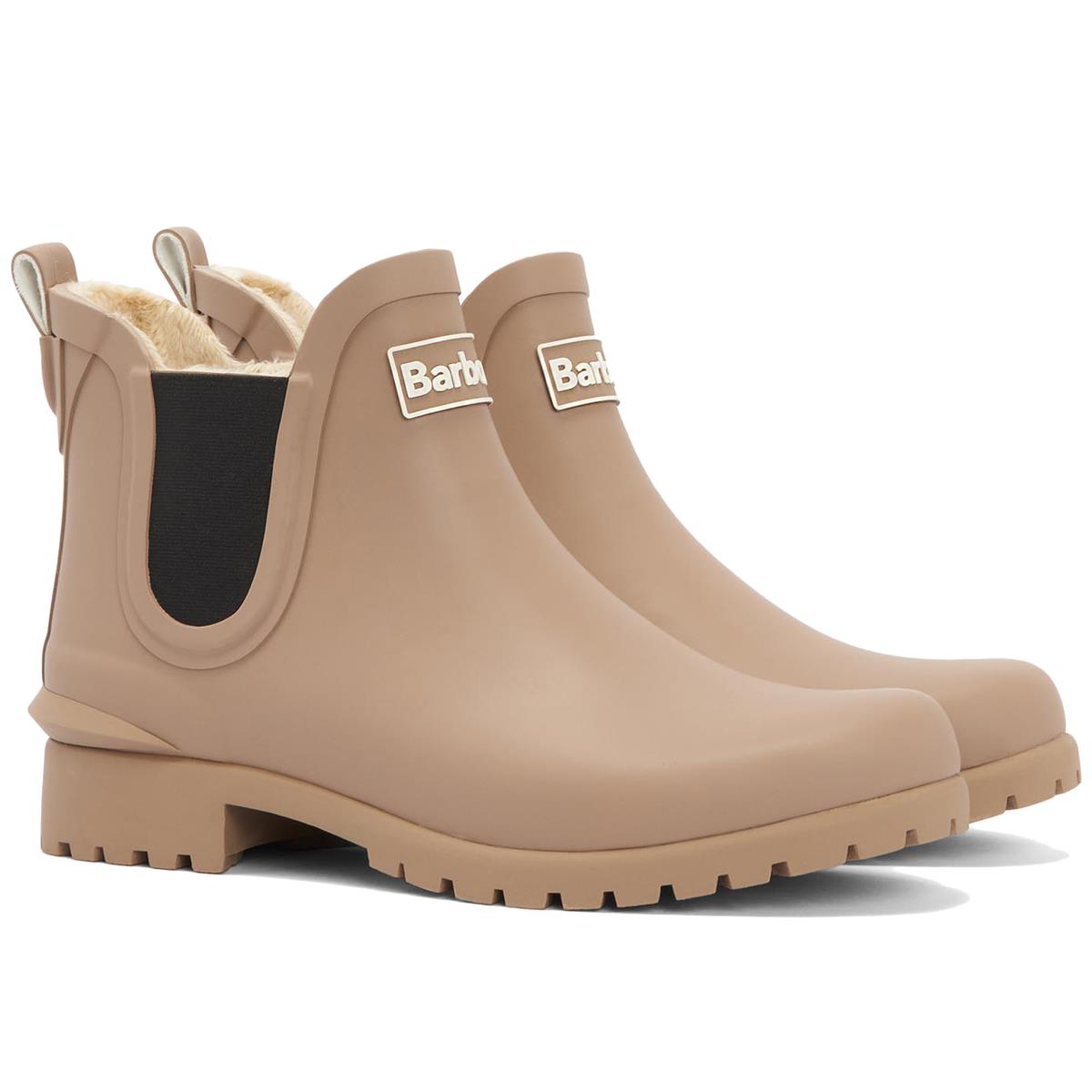 Do these wellies have elasticated side panels?