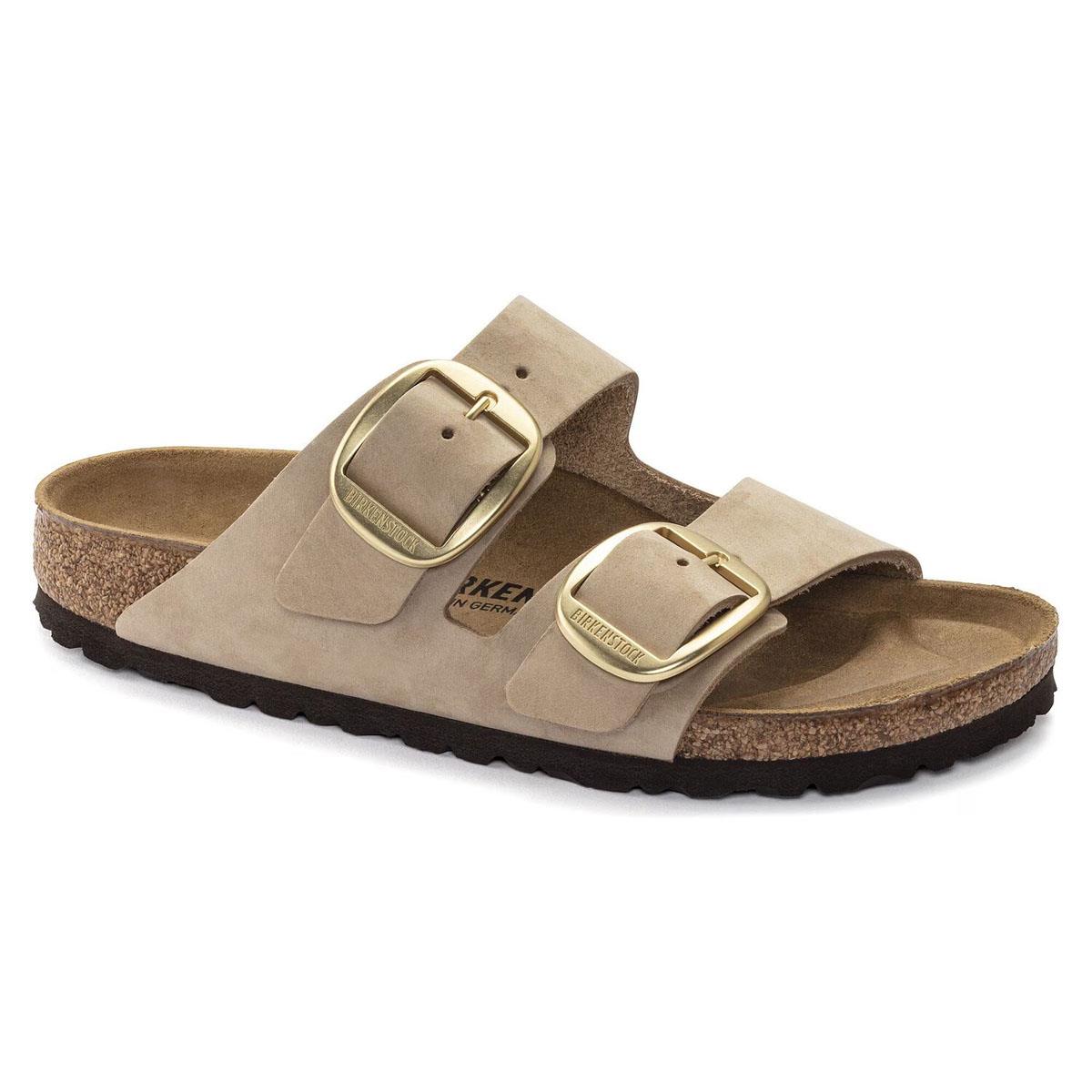 Could you tell me if this is a narrow or standard fit?