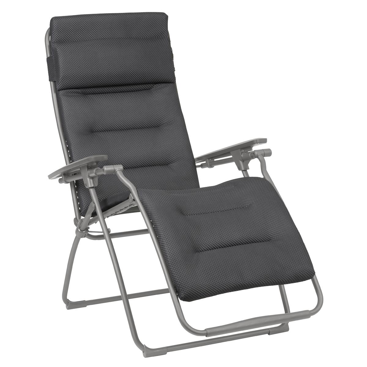 Is the Lafuma Futura Be Comfort Recliner available in XL size?