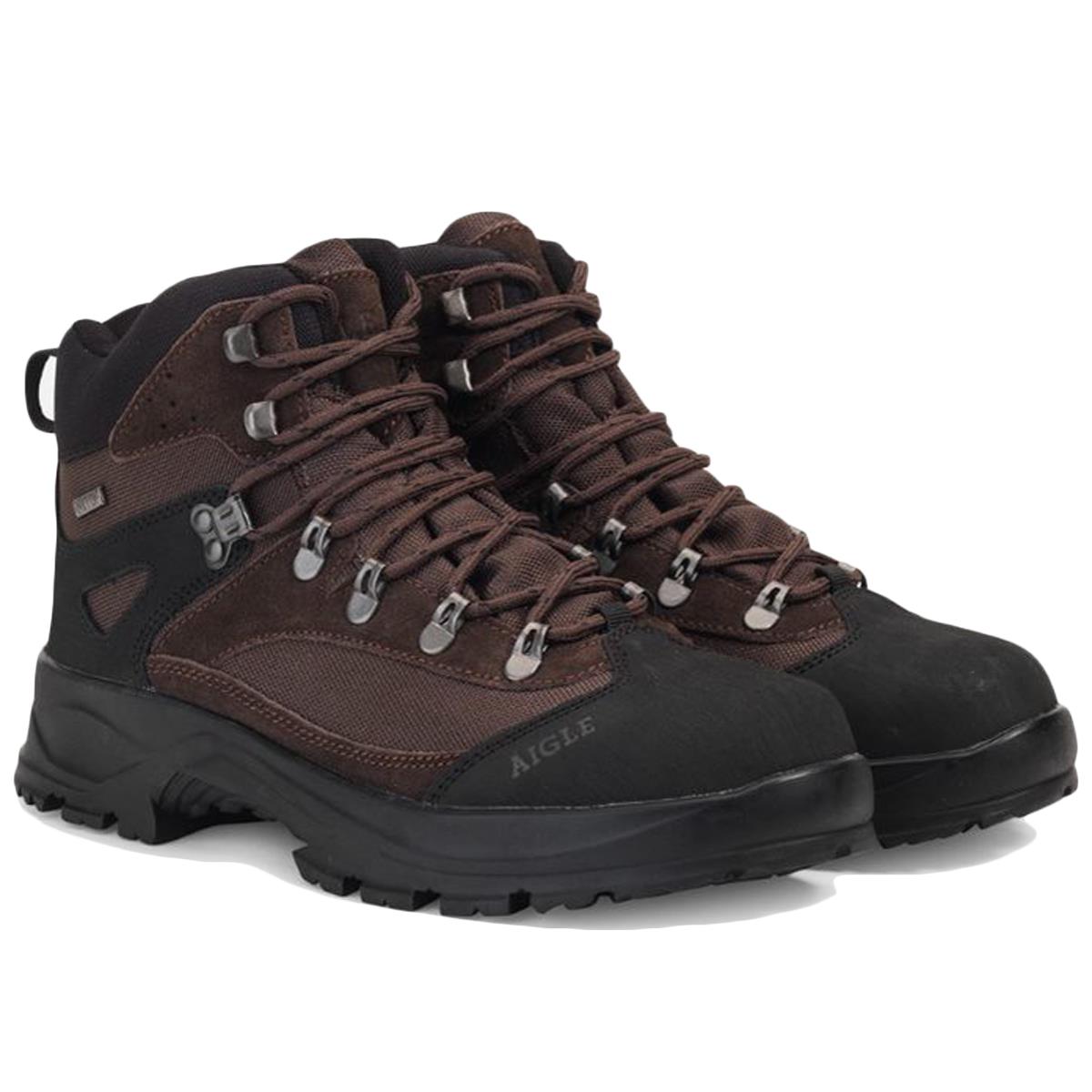 Do the Aigle Mens Huntshaw II MTD Boots come in a wide fit option?