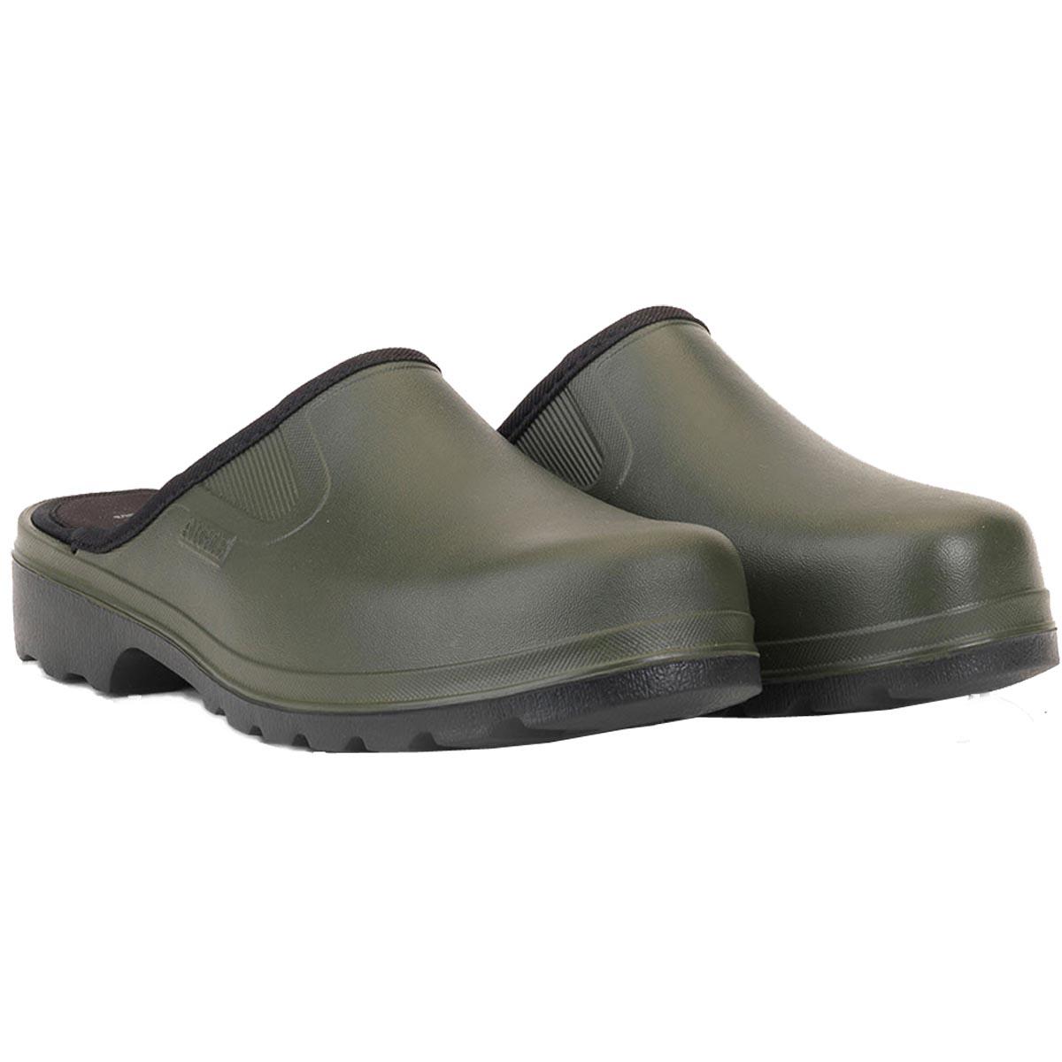 Can the insoles of the Aigle Mens Taden Clogs be removed for custom ones?