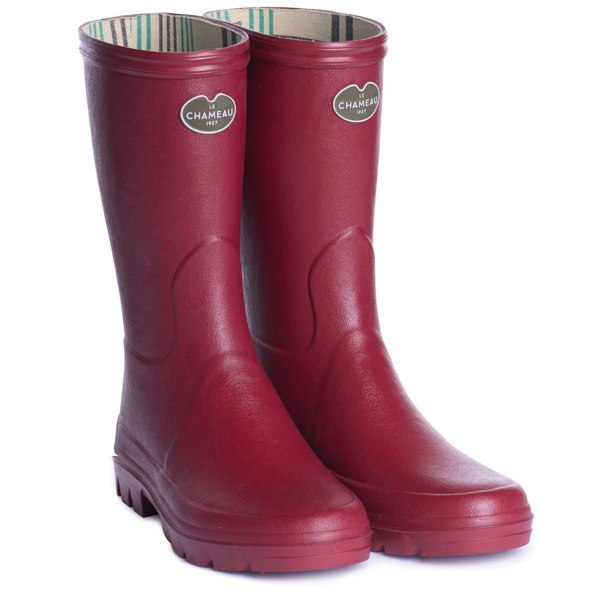 Is the foot width ample in these Le Chameau Women's Iris Bottillon Boots?